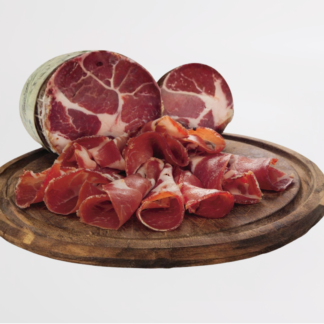 Bondiola ahumada feteada